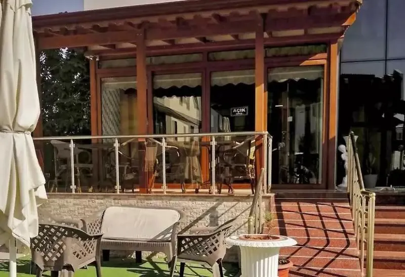 דיקילי Malena Hotel